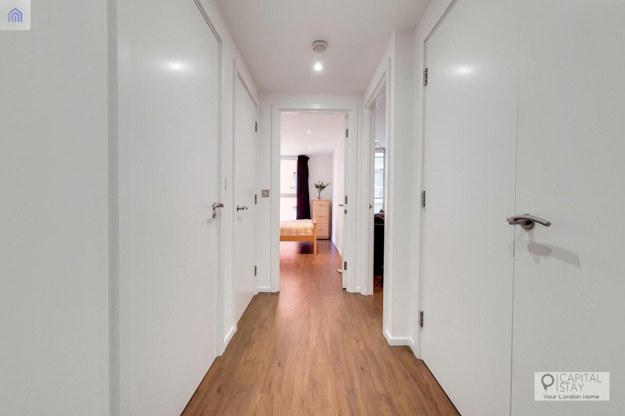 Two Bedroom Apartment - London Excel Stays المظهر الخارجي الصورة