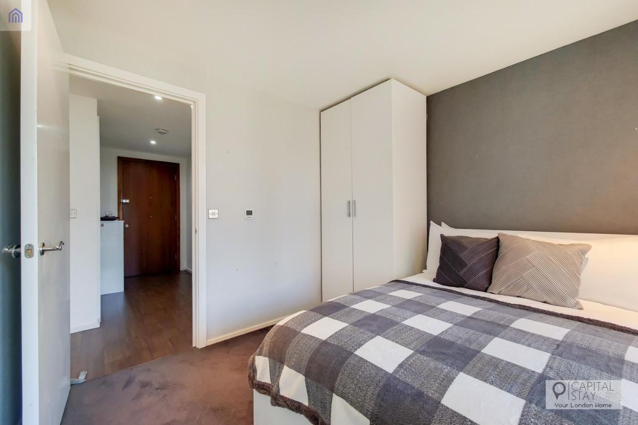 Two Bedroom Apartment - London Excel Stays المظهر الخارجي الصورة