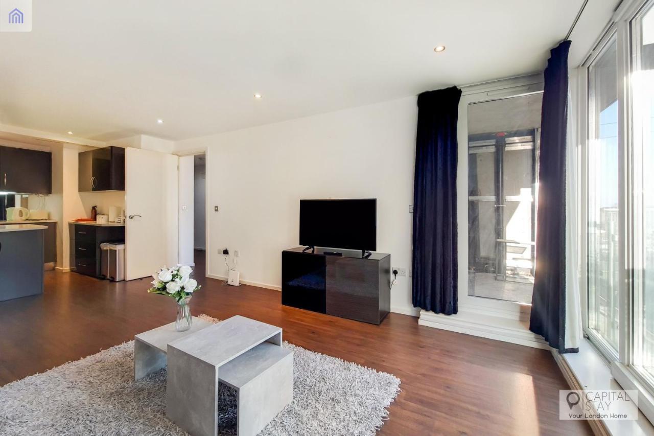 Two Bedroom Apartment - London Excel Stays المظهر الخارجي الصورة